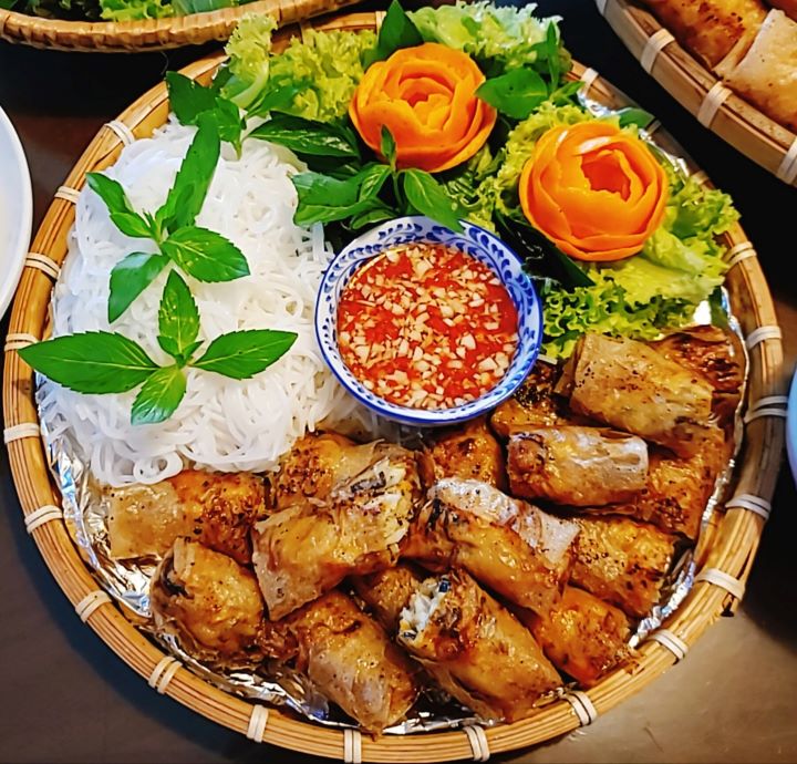 The-quintessence-of-Vietnamese-cuisine